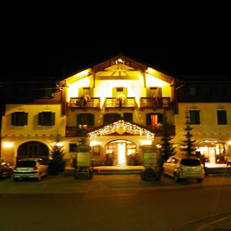 Hotel Pontiglia 리비뇨 외부 사진