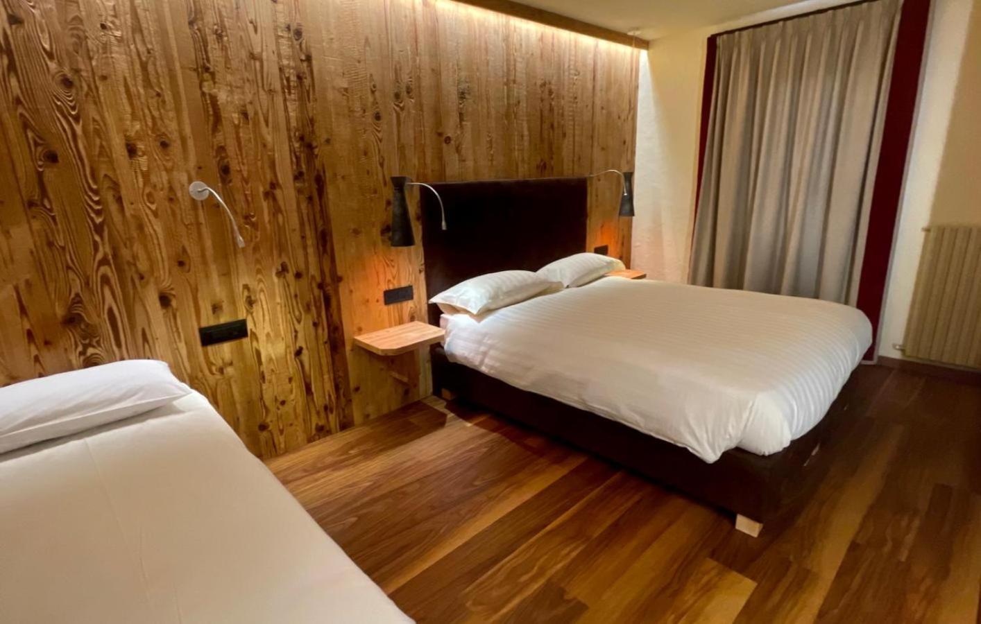 Hotel Pontiglia 리비뇨 외부 사진