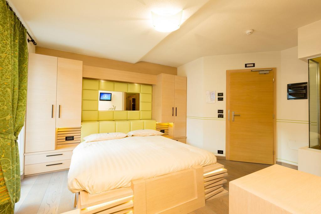 Hotel Pontiglia 리비뇨 외부 사진