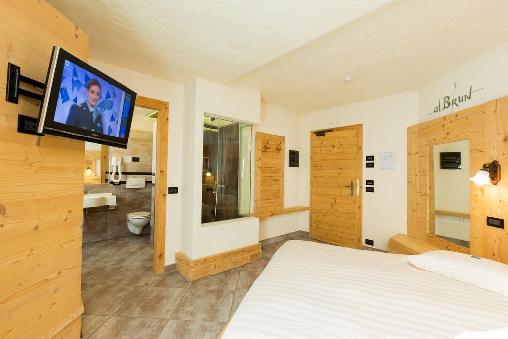 Hotel Pontiglia 리비뇨 외부 사진